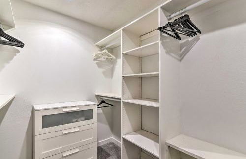 Fully Remodeled Hillsboro Home with Home Theater! - Foto 11