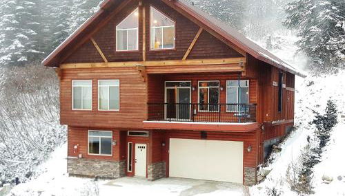 Spacious Sandpoint Chalet with Hot Tub Views - Foto 5
