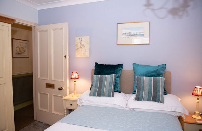 Milton House Studio Apartment Suites - Photo 17