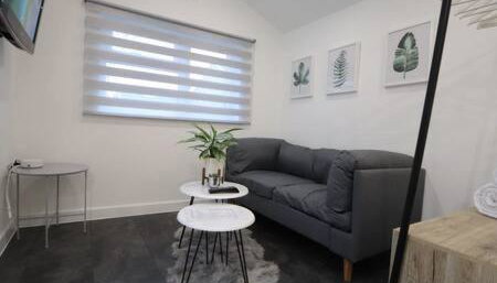 The Snug- Studio in Portishead with Parking - Foto 4