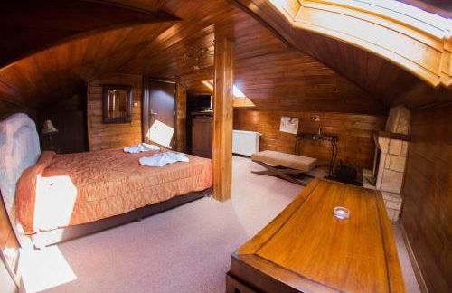 Silva Suites - Photo 49