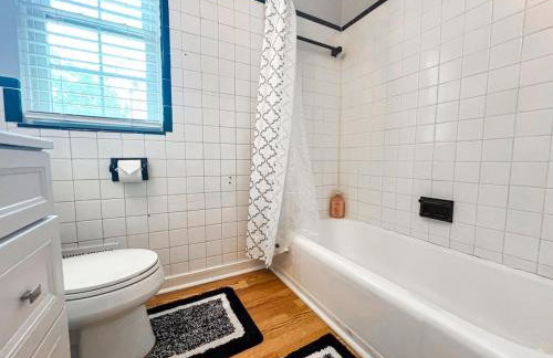 Charming 3BR Apartment in the Heart of Richmond - Foto 18