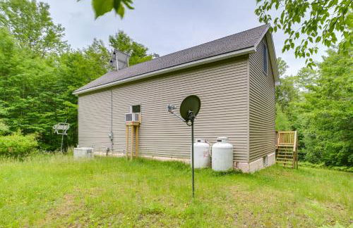 Near Snowmobiling Secluded Harmony Cabin with Deck! - Foto 23