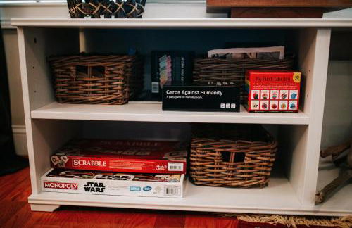 Cozy Cottage - Walk to Campus, Stadium, Downtown - Foto 41