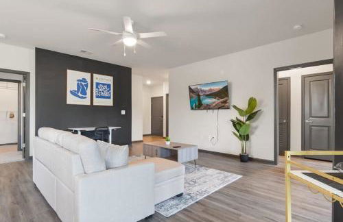 3BR King Bed Balcony North Raleigh - Foto 18