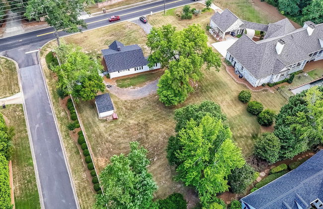 Kennesaw Cottage - Photo 27