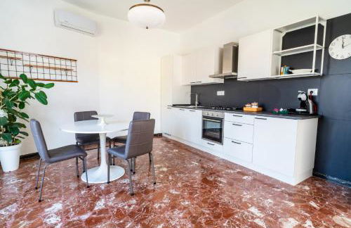 Helianthus - Photo 5