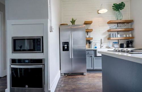 Historic and charming duplex in desirable midtown, close to the beach and strand - Foto 39