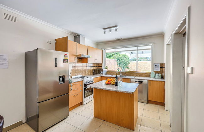 StayAU Serene 3BR Haven for Families - Photo 28