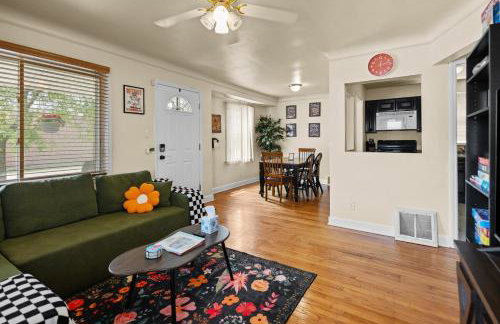 Game House in Royal Oak with Tiki Hut Dog Friendly - Foto 13