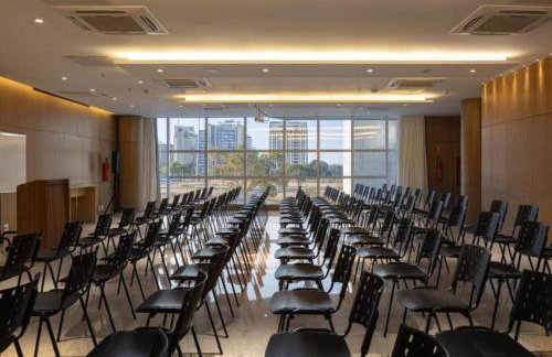 FLAT EXCLUSIVO DENTRO DO HOTEL RAMADÃ - Eixo Monumental - Foto 32