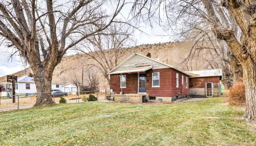 Cozy Helper Home with Fenced Yard, Pets Welcome - Foto 3