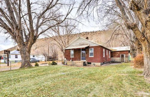 Cozy Helper Home with Fenced Yard, Pets Welcome - Foto 3