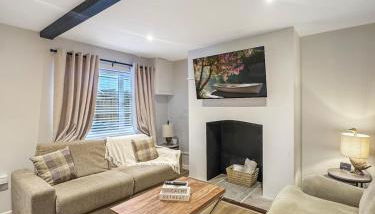 Sleeps 6 3bedroom House, Harlaxton Garden Driveway - Foto 2
