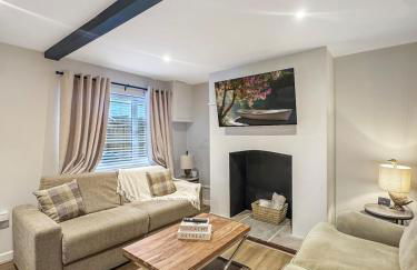 Sleeps 6 3bedroom House, Harlaxton Garden Driveway - Foto 2