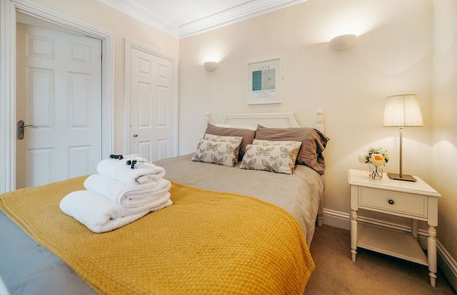 Douglas House - Photo 6