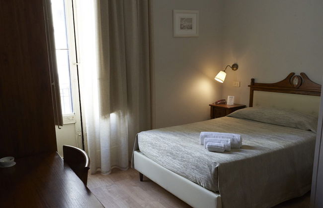 La Collegiata Guest House - Photo 14