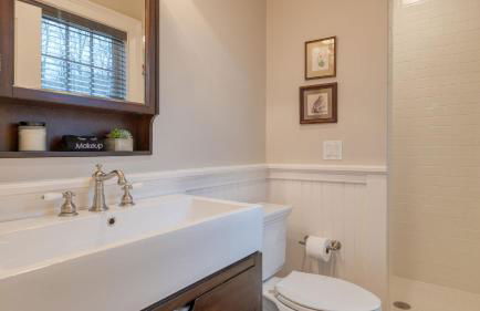 Secluded Estate Optional Guest House, Pond, Playroom, Gym & Theater Sunny Pond by Avantstay - Foto 54