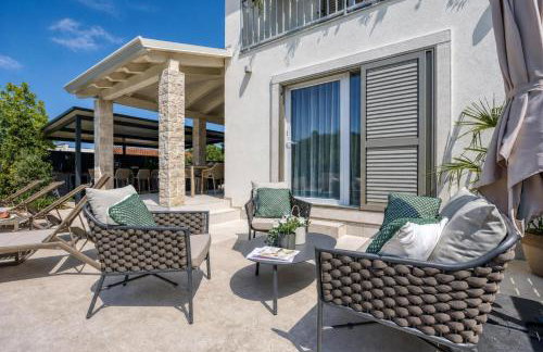 Villa Aria with heated Pool and Whirlpool - Happy Rentals - Foto 27