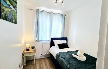 3 BEDROOM, FREE PARKING, WiFi, COSY, 5-BED HOUSE WITH GARDEN - Foto 4