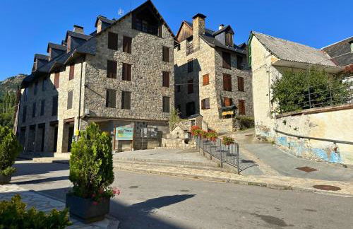 Caldares Exclusivo Ático en El Pueyo de Jaca - Foto 40