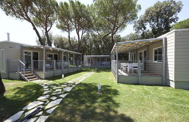 Serene Stay by the Shore - Photo 39