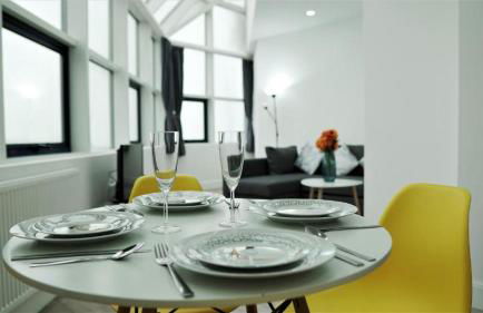 Sapphire House Apartments - Photo 56