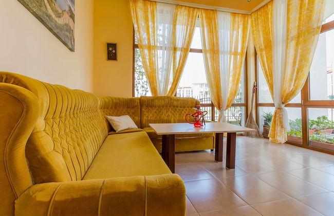 2 Bedroom Apartment in Dafinka Guest House - Photo 6