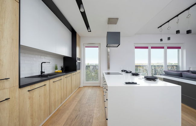 Apartment With Terrace by Renters - Photo 9