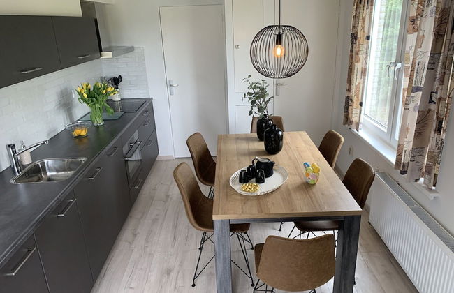 Cozy Holiday Home in Zonnemaire Near Lakebeach - Photo 51