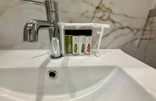 Refined Cottage Living Near Ascot & Windsor - Foto 23