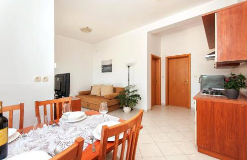 Apartments Ruzmarin - Photo 6