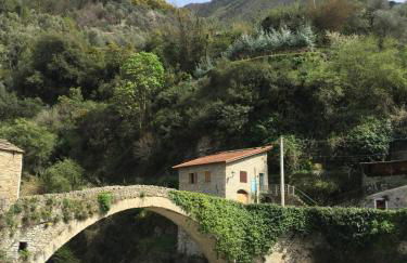 Casa Micino grazioso bilocale nel centro storico di Badalucco - Photo 12