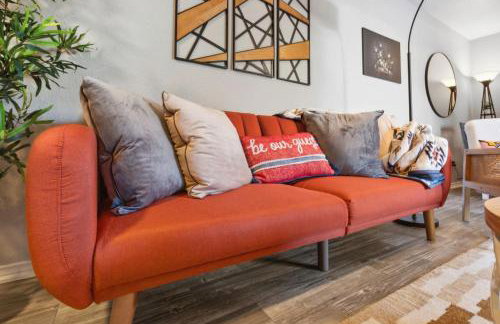 AT and T is steps away 2BD unit - Foto 17