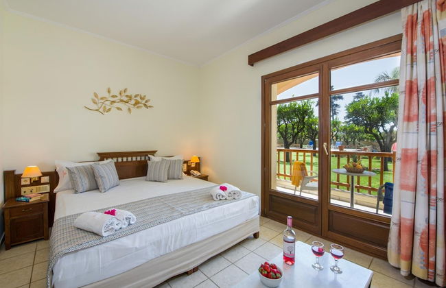 Omega Platanias - Foto 19