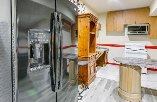 Clarksburg Getaway Near DC and Baltimore Sights! - Photo 8