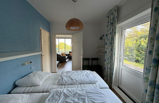 Beautiful Dune Villa With Thatched Roof on Ameland, 800 Meters From the Beach - Foto 15