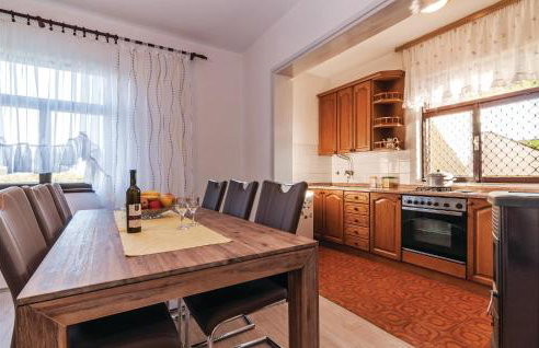 Six-Bedroom Holiday Home In Sv Filip I Jakov - Foto 30