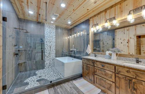 Hot Tub and Forest Views Broken Bow Group Haven! - Foto 17