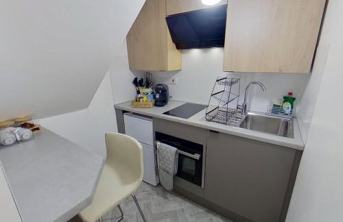 Stylish Modern Studio Near MediaCityUK & Manchester Centre - Free Parking - Sleeps 2 Enjoy - Foto 12
