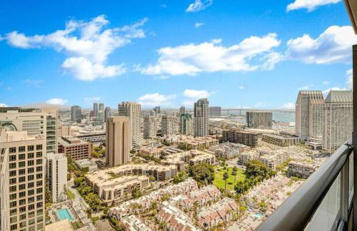 Panoramic Bay and City Views - 2BR, Pool, Gym, Parking - Foto 31