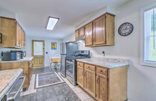 Watkins Glen Lakeview Cottage with Waterfall! - Foto 26