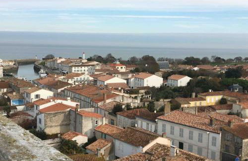 EOLE, Idéalement situé sur le port de St Martin de Re - Foto 17