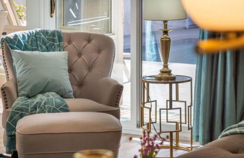 Stunning 4 Bedroom 1 Level- Pool, Spa, Grass Yard, Fire Pit, Garage, BBQ - Foto 40