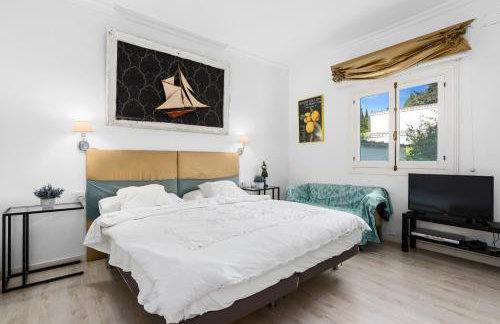 Villa Familiar con Piscina - Photo 9