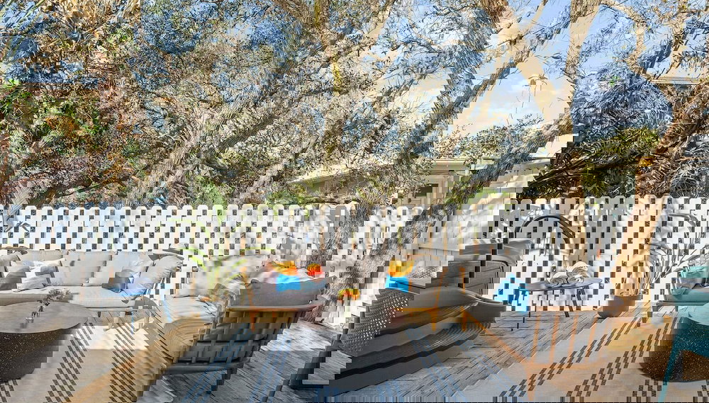 Cottagecore Coast Deck Hot Tub Surf-centric Neighborhood Kids Suite - Foto 1, Habitación