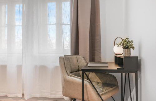 cruwzo I Modern Centrally Located Apartment with Parking Modern Centrally Located Apartment with Parking - Photo 4