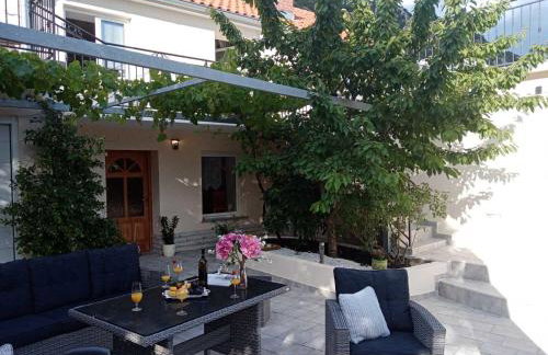 Villa Nona Tamara with Astonishing Sea & Mountains View - Foto 5