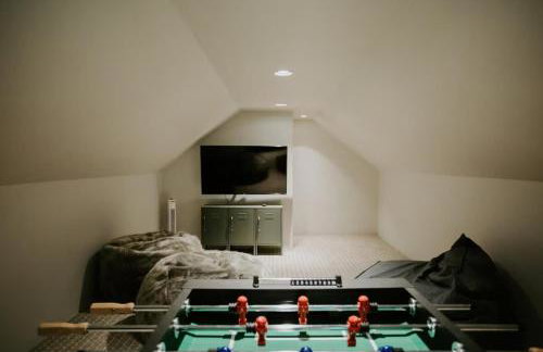 Cabin and Casita Near Rosyln and Suncadia Hot Tub, Game Room, Firepit, Sleeps 11 - Photo 24