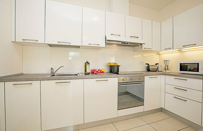 Torbole Relax, Pool & Balcony Apartment - Foto 5